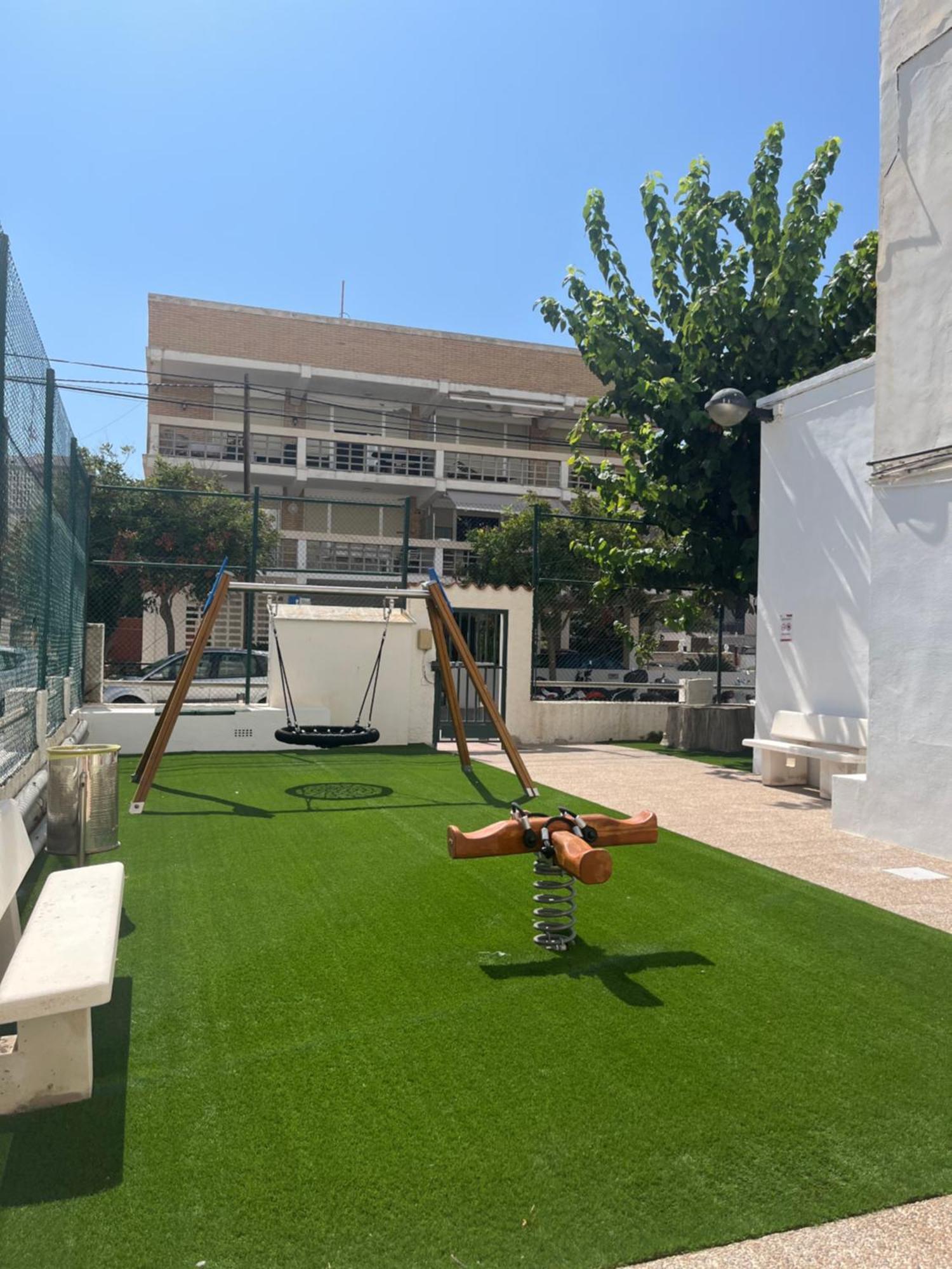 Apartamento 1ª Linea De Playa - Con Piscina Y Parking Playa de Gandia Kültér fotó